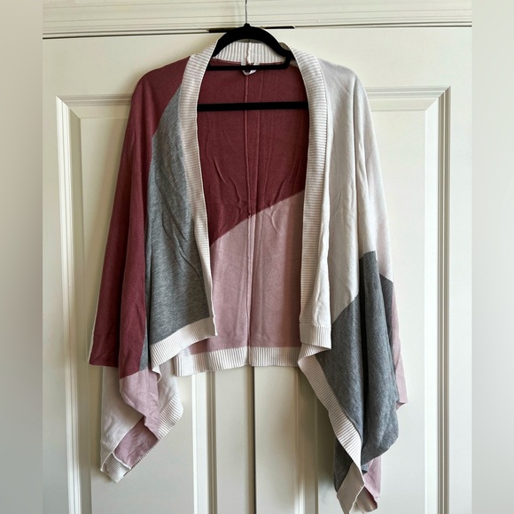 lululemon athletica Sweaters - Lululemon Hatha Wrap
Quicksand / Misty Pink / White / Heathered Core Light Grey
